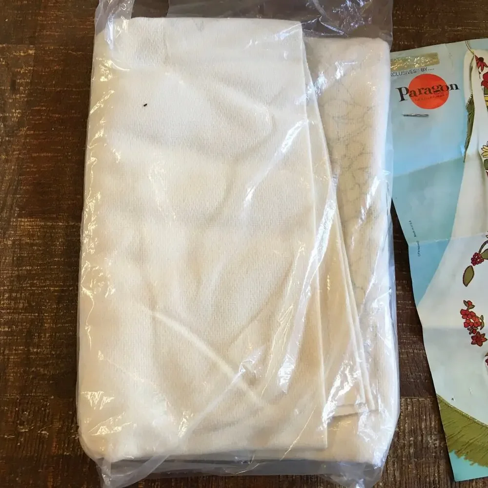 Paragon Classique Afghan Kit Stamped Blanket Floral Embroidery 53